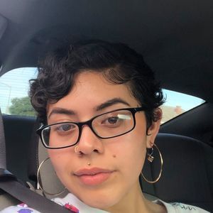 Meet your Posher, Gabriela